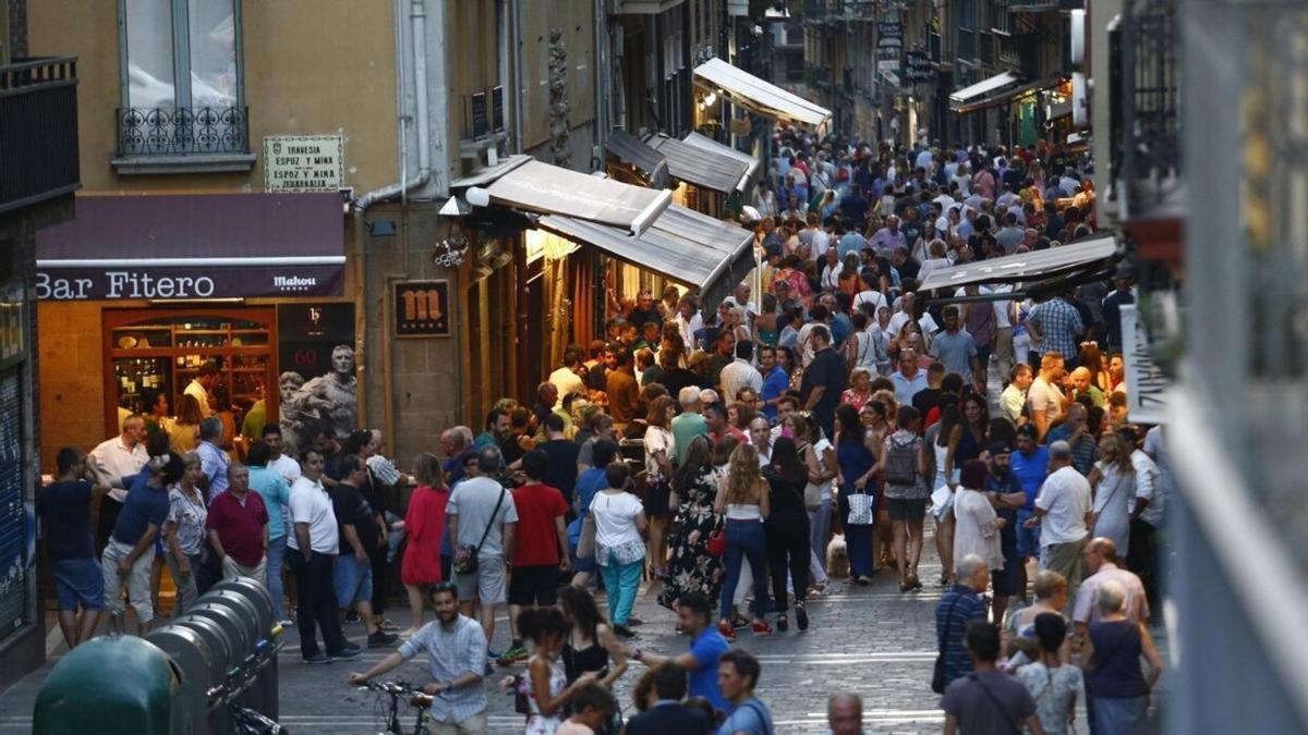 Espacioso Apartamento En El Centro De Παμπλόνα Εξωτερικό φωτογραφία
